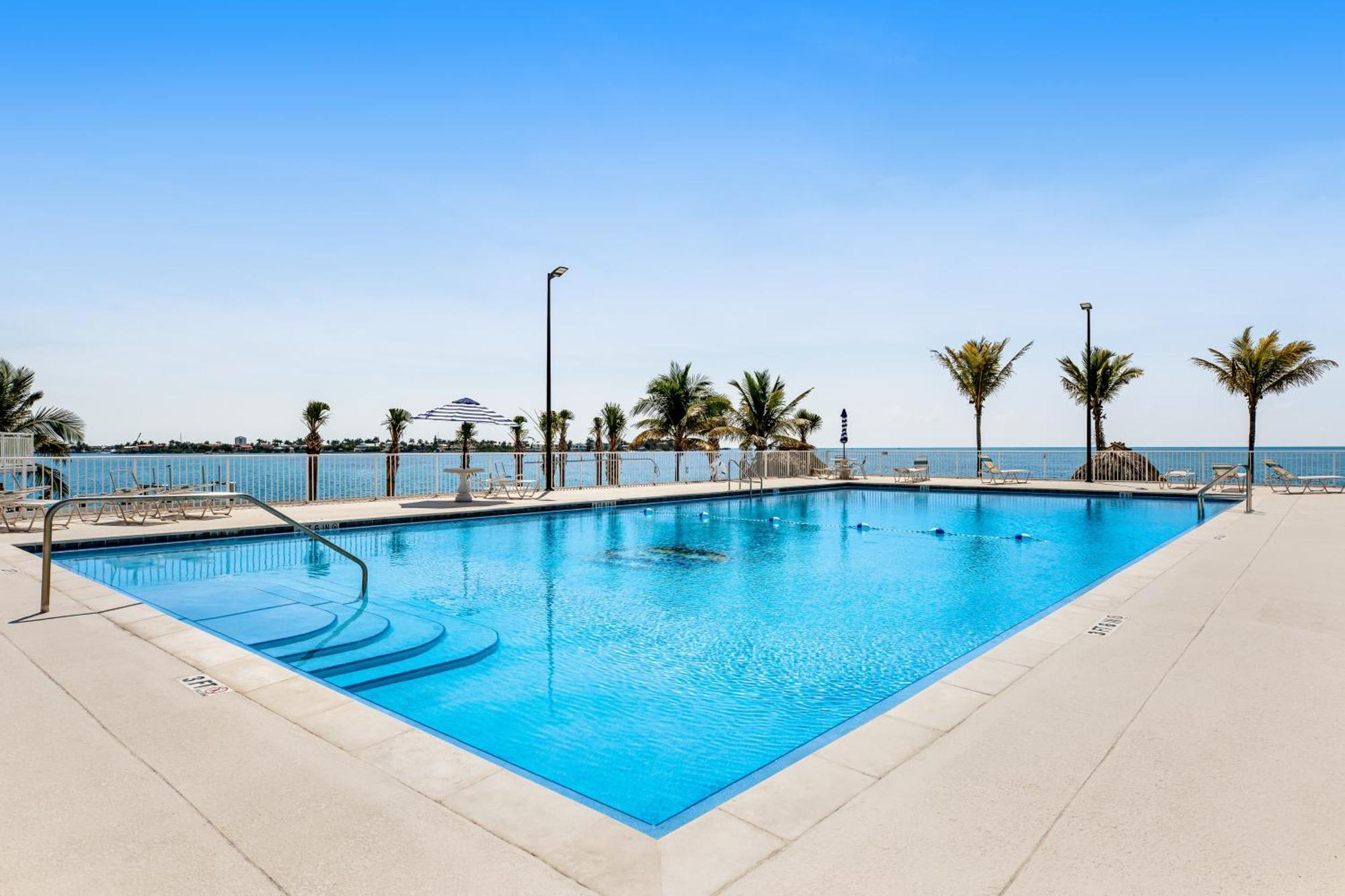 Mermaid'S Retreat Маратон Экстерьер фото